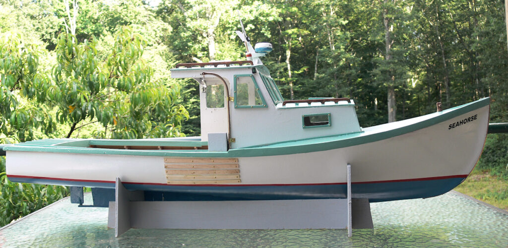 40 Maine Lobster boat model kit! - canoemodelkits